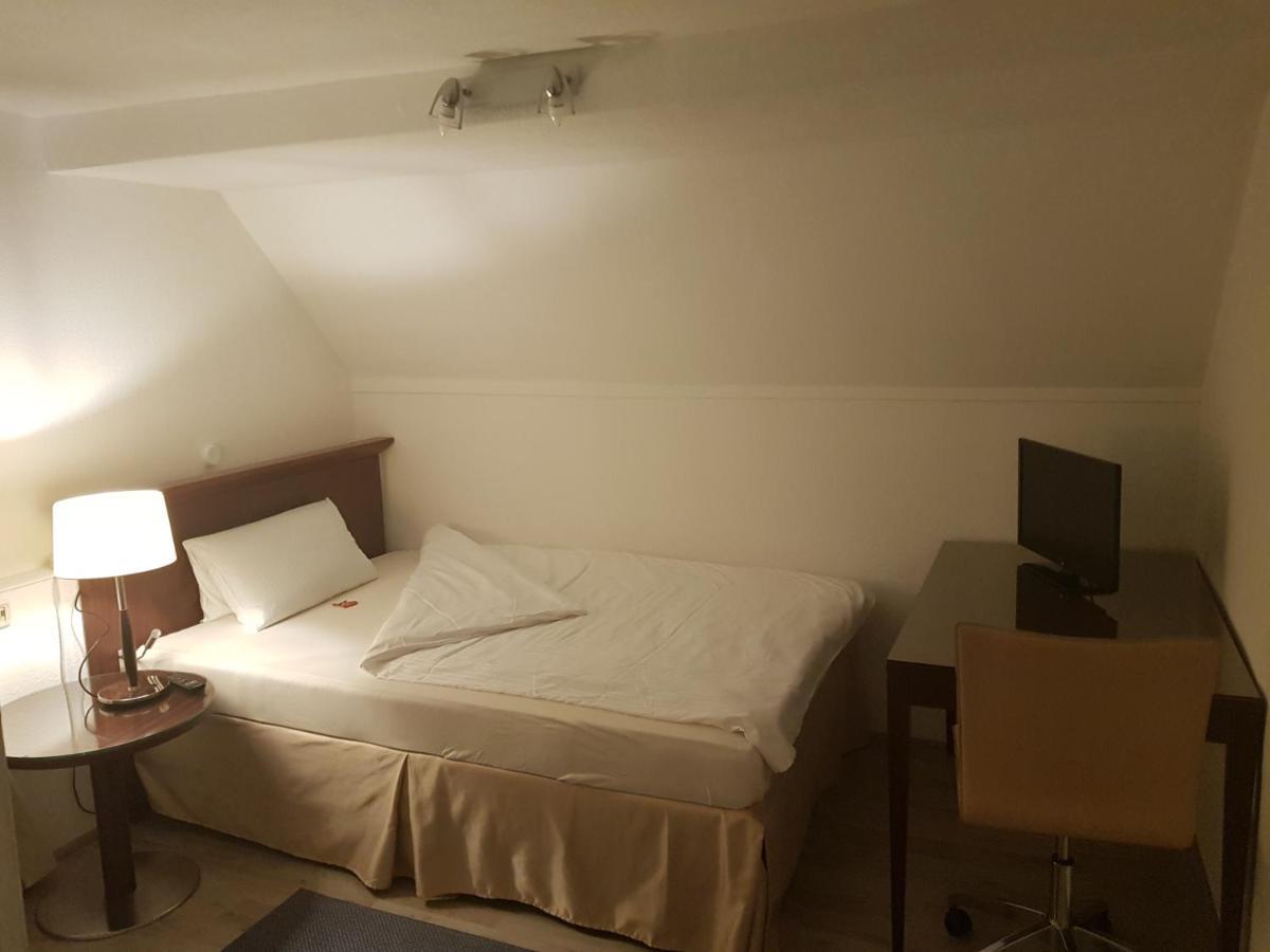 Hotel Pension Bluechersruh Bad Berneck im Fichtelgebirge Δωμάτιο φωτογραφία